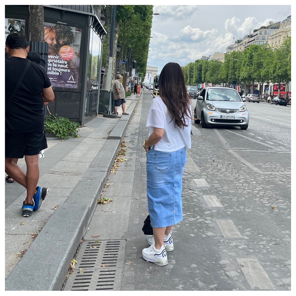 34 PARIS CHIC JEAN SKIRT - Picture 3 of 4